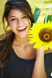 tratar-mujer-hermanita-pequeña